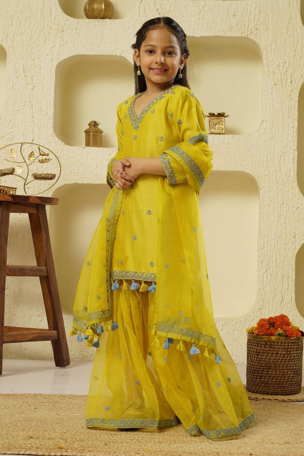 Green Chanderi Handloom: 50% Silk X 50% Floral Kurta Sharara Set For Girls